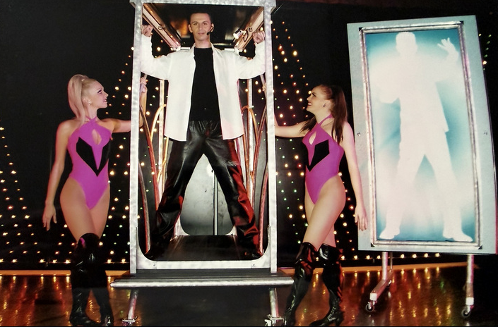 A second performance moment from John Taylor’s Dimension illusion
